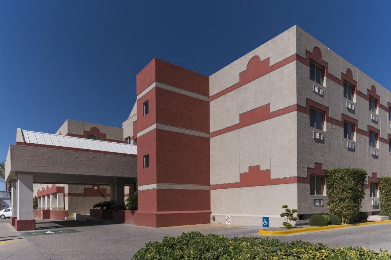 Hotel Casa Grande Delicias Esterno foto